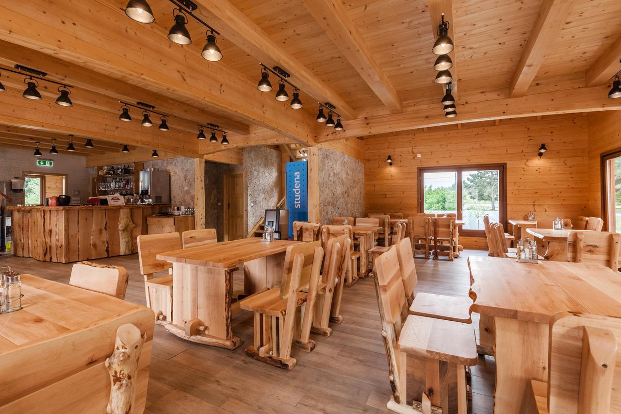 Holiday Park Macola Грабовац Екстериор снимка