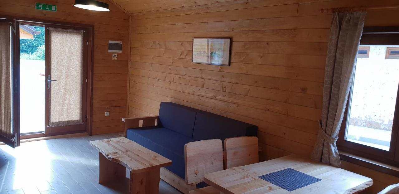Holiday Park Macola Грабовац Екстериор снимка